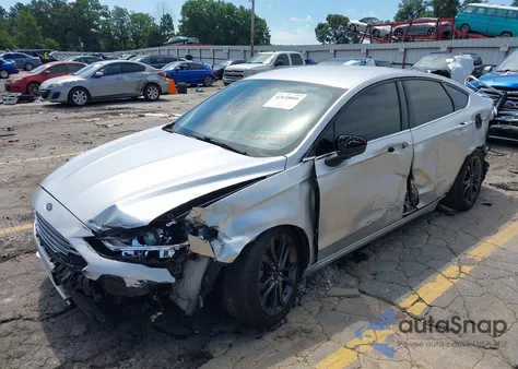 2018 Ford Fusion S z USA, uszkodzony, nr VIN 3FA6P0G75JR200064